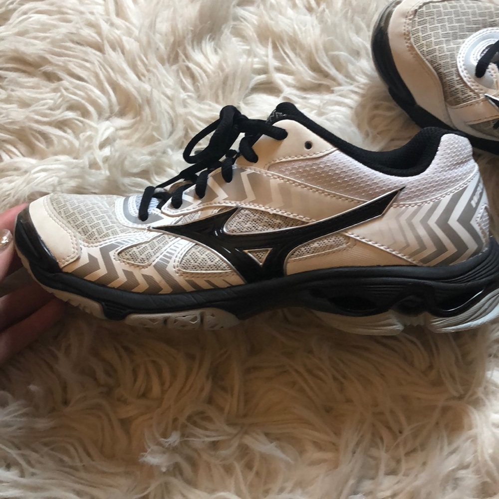 Female Volleyball Shoes